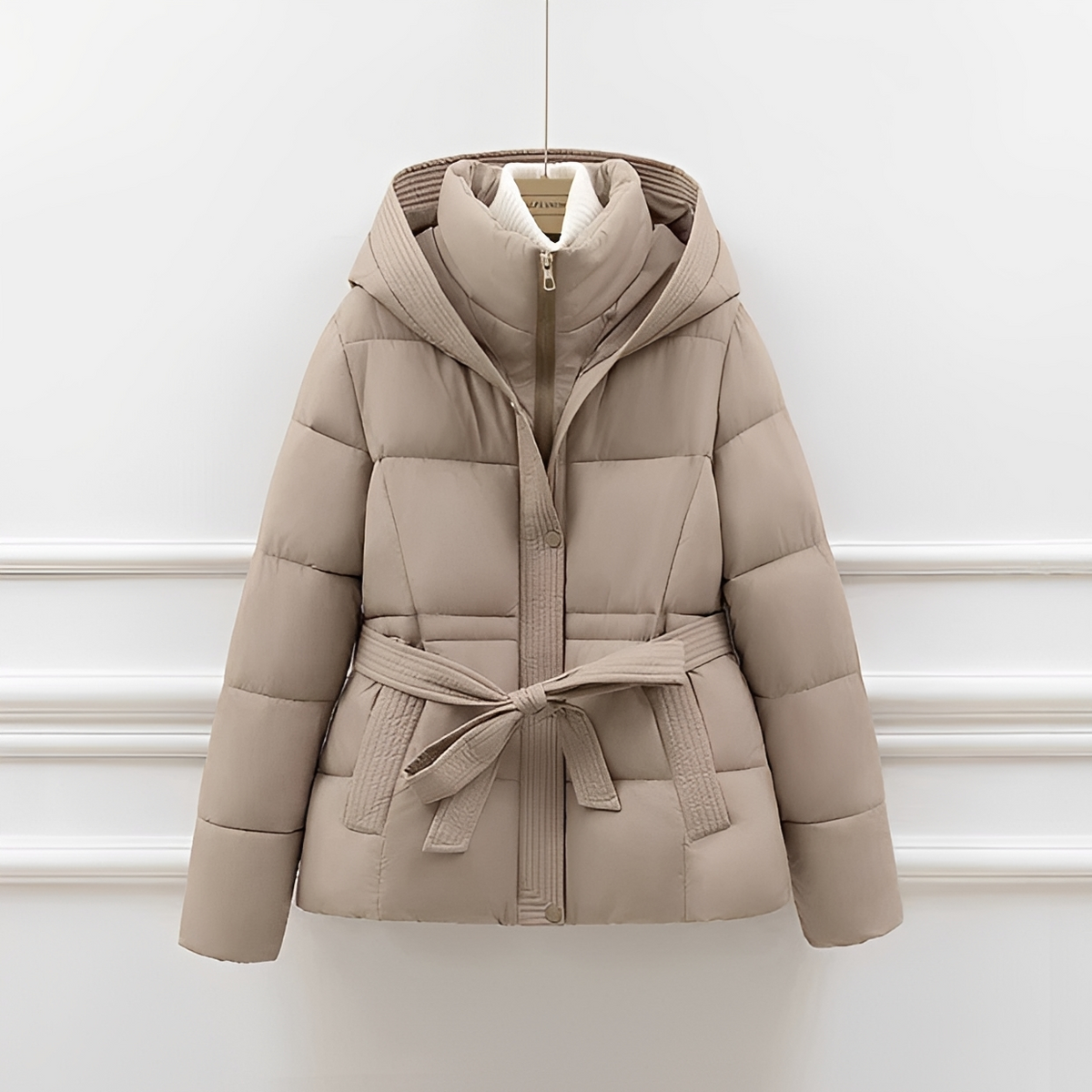 Jackalyn - Comfortable jacket with hood and belt