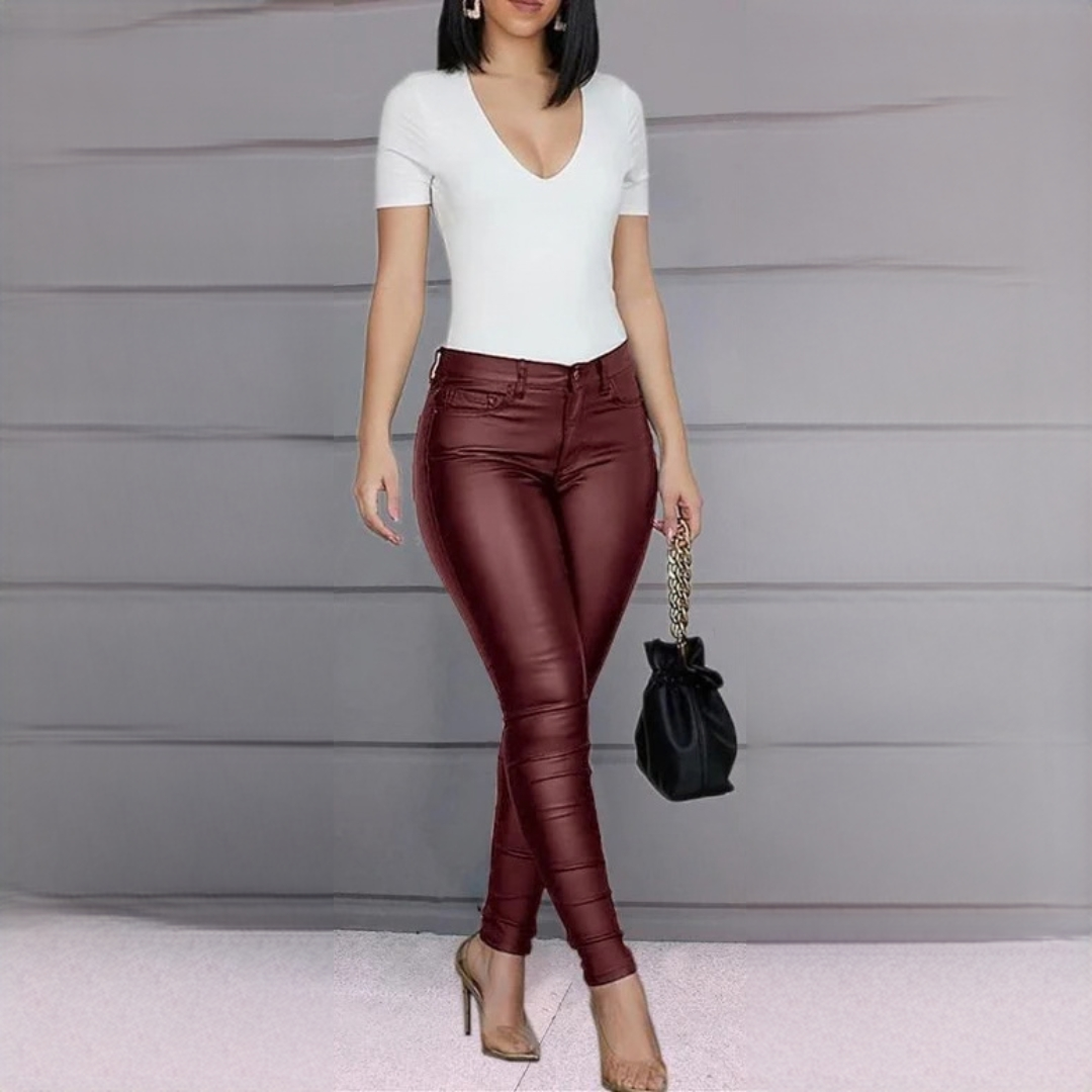 Dina - Stylish and sleek slim-fit pants