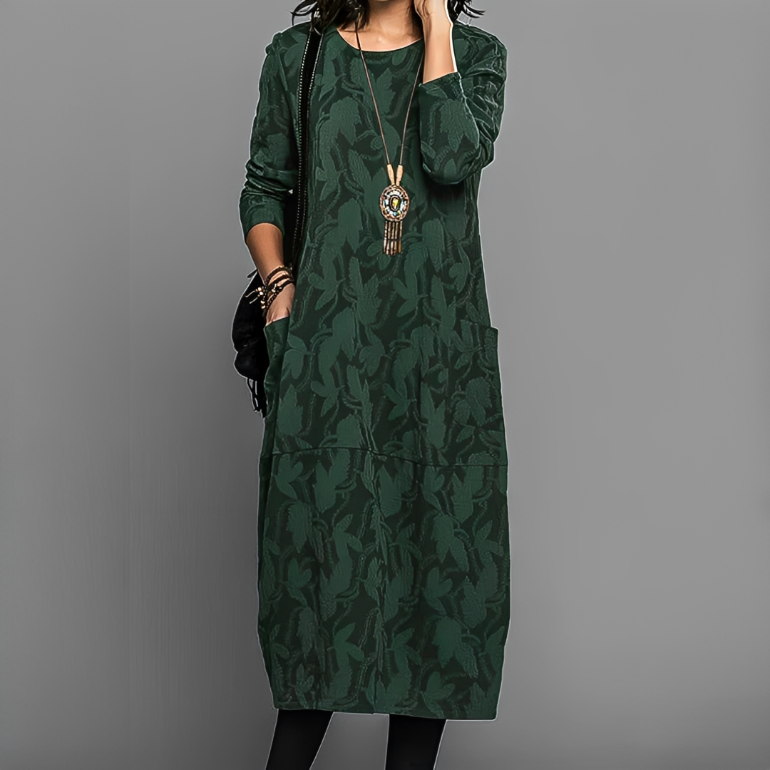 Alisha - Chic and fashionable long-sleeve dress