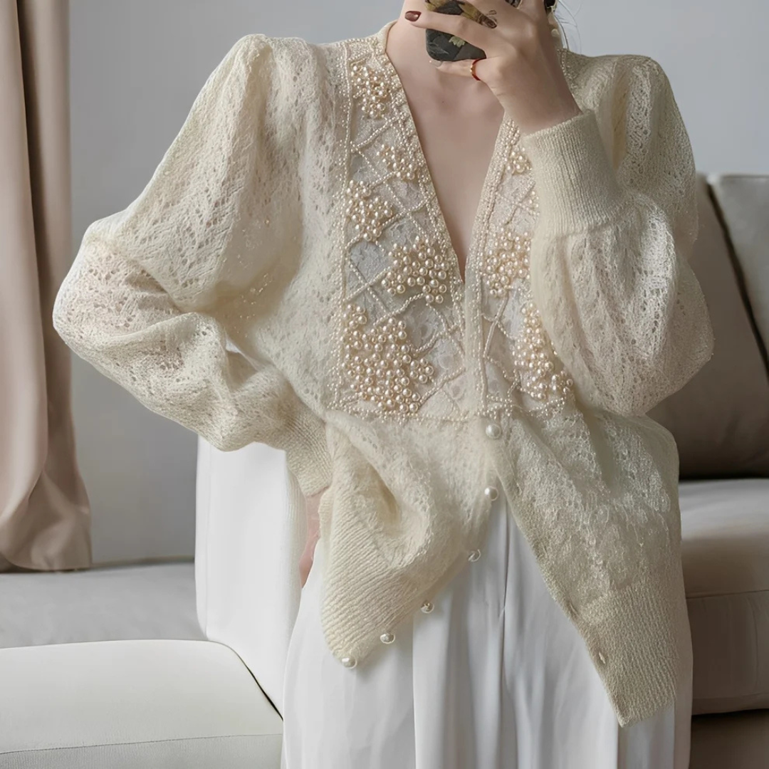 Jolie - Elegant and fashionable sweater