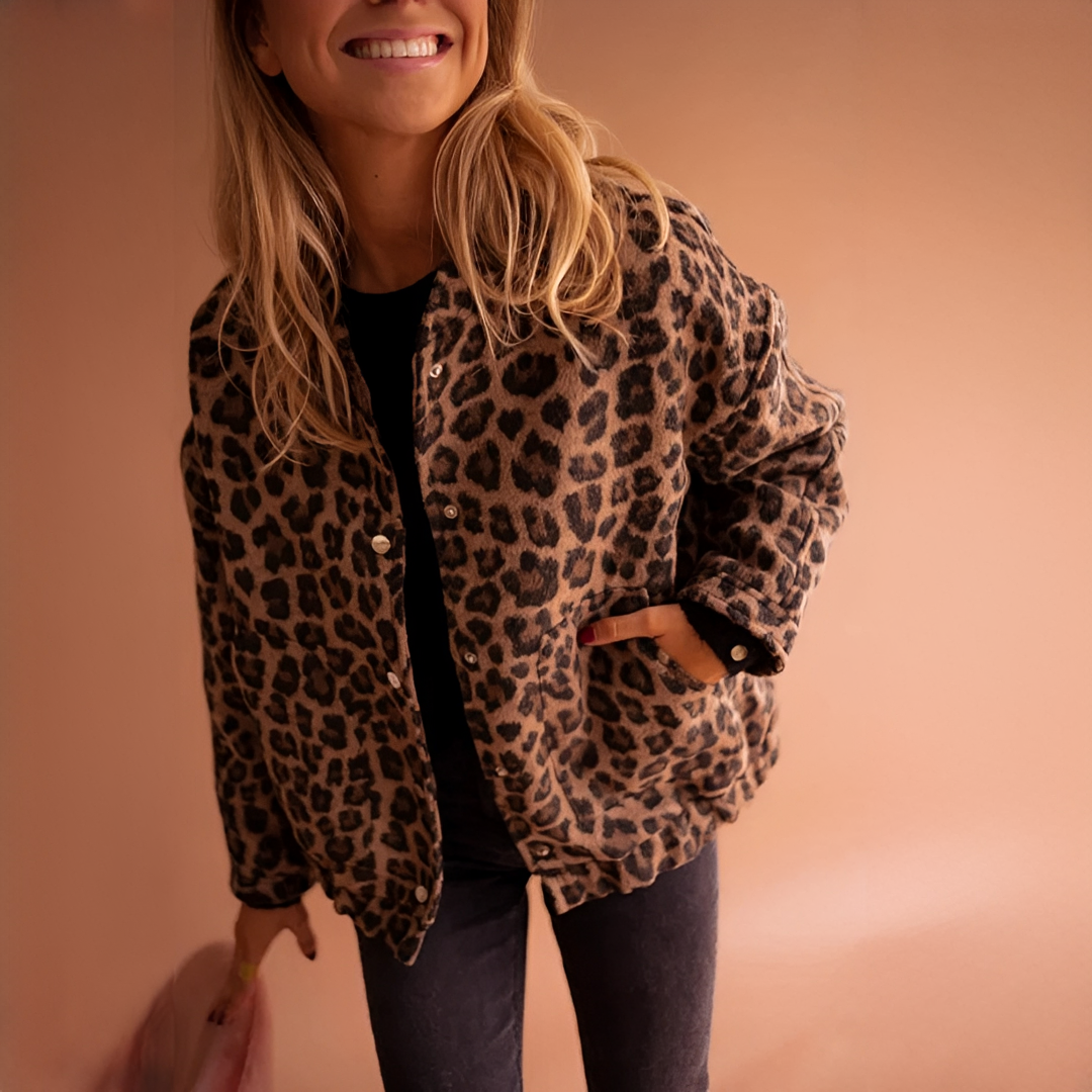 Khemberly - Stylish and cozy jacket