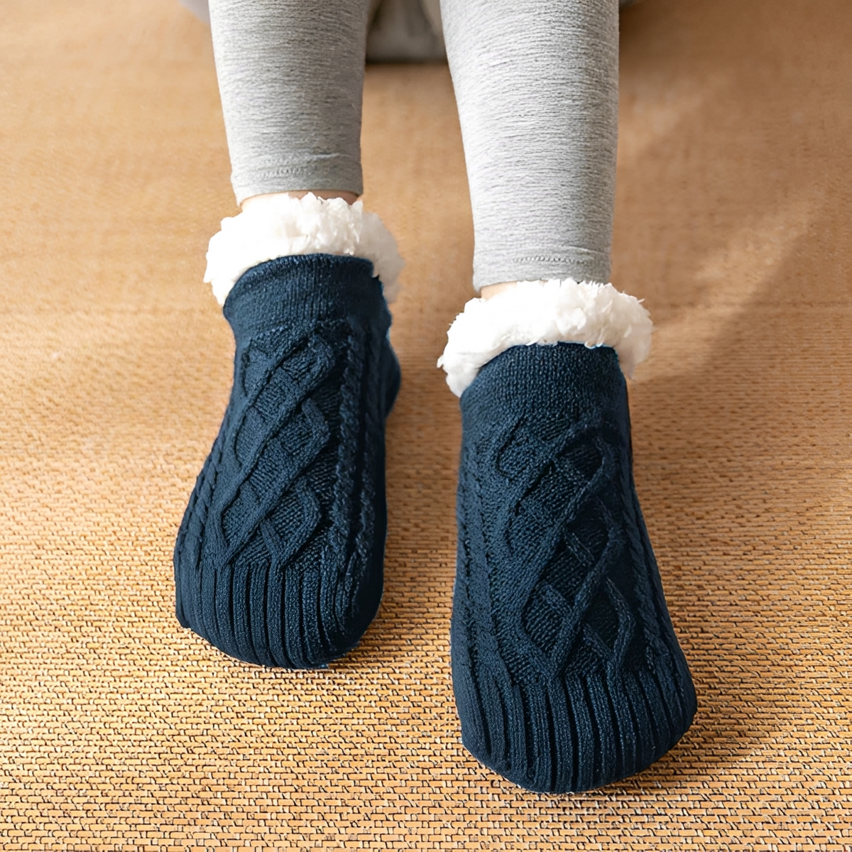 Raquel - Warm and cozy socks