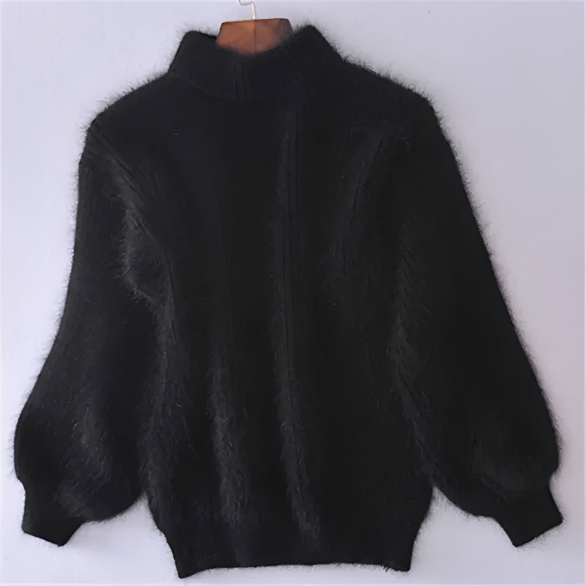 Benetta - Cozy and warm sweater