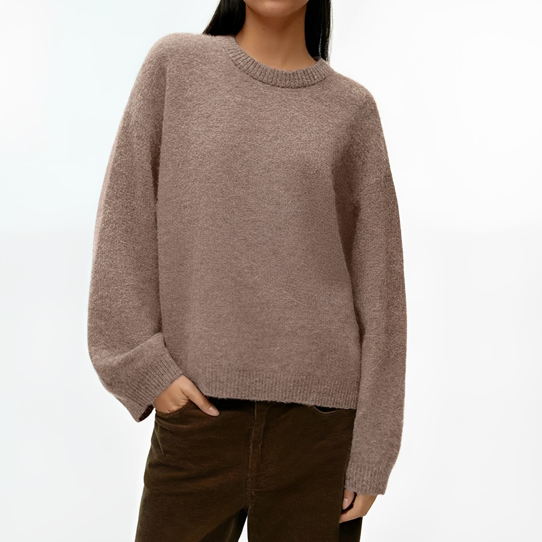Clariza - Comfortable and snug crew neck sweater