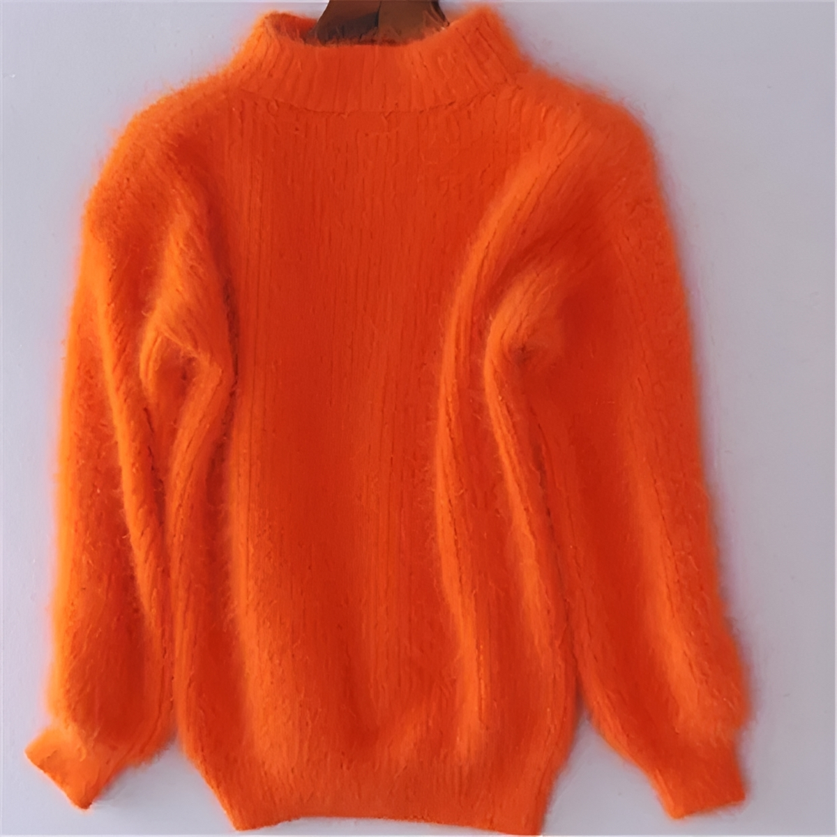 Benetta - Cozy and warm sweater