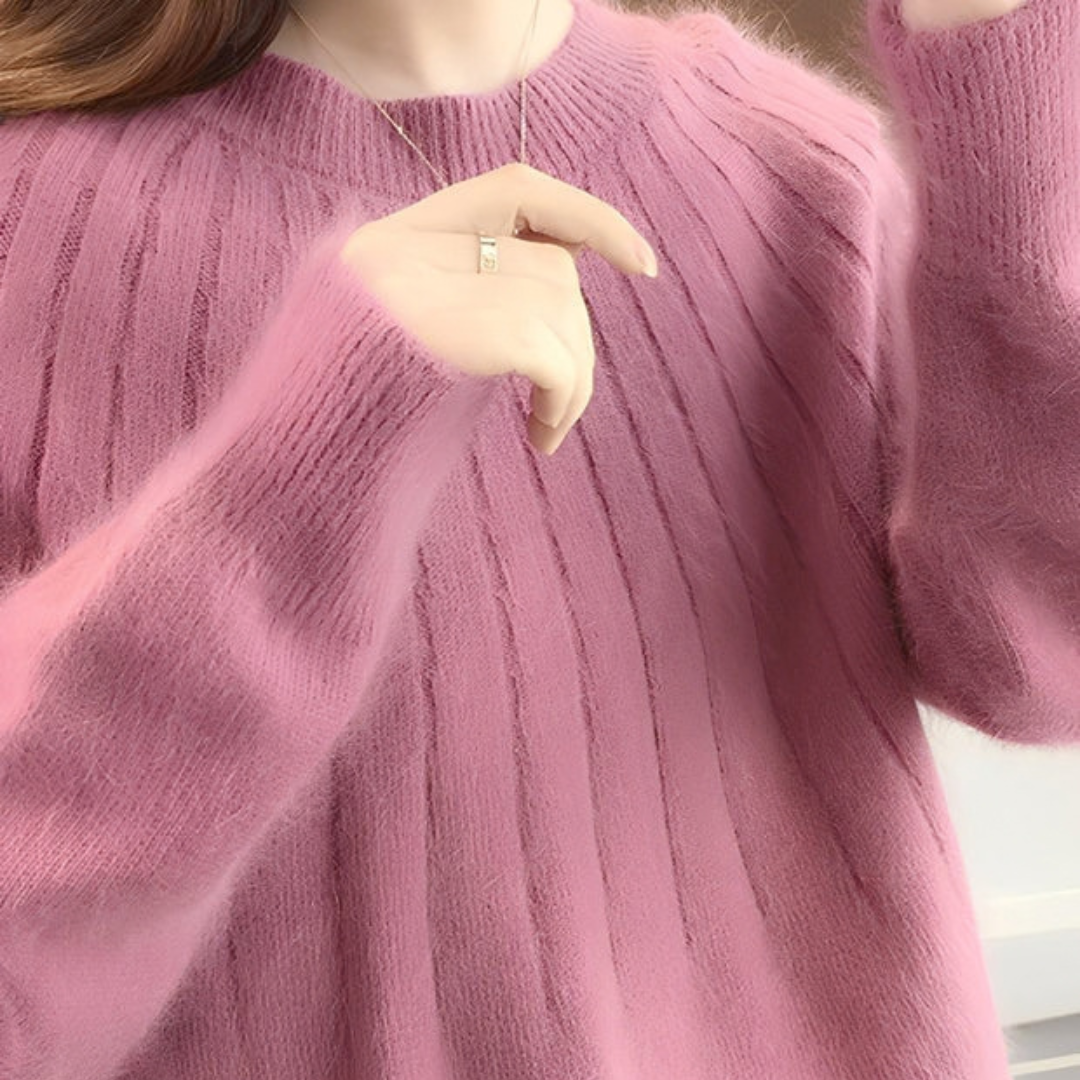 Josslyn - Stylish and cozy sweater