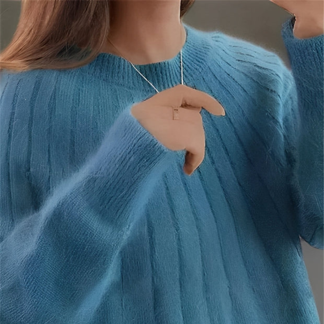 Kylenne - Cozy and comfy sweater