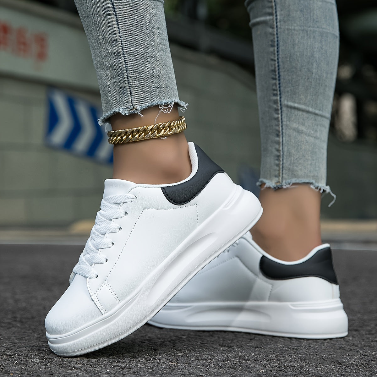 Layla - Women's white sneakers for everyday fashion