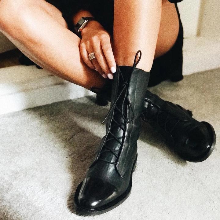 Hailey – Stylish Ankle Boots with Slim Heel