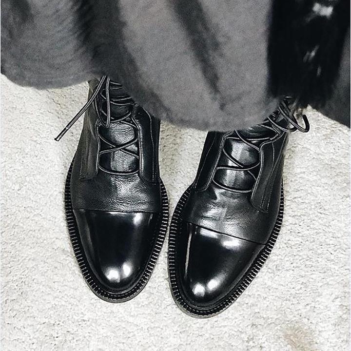 Hailey – Stylish Ankle Boots with Slim Heel