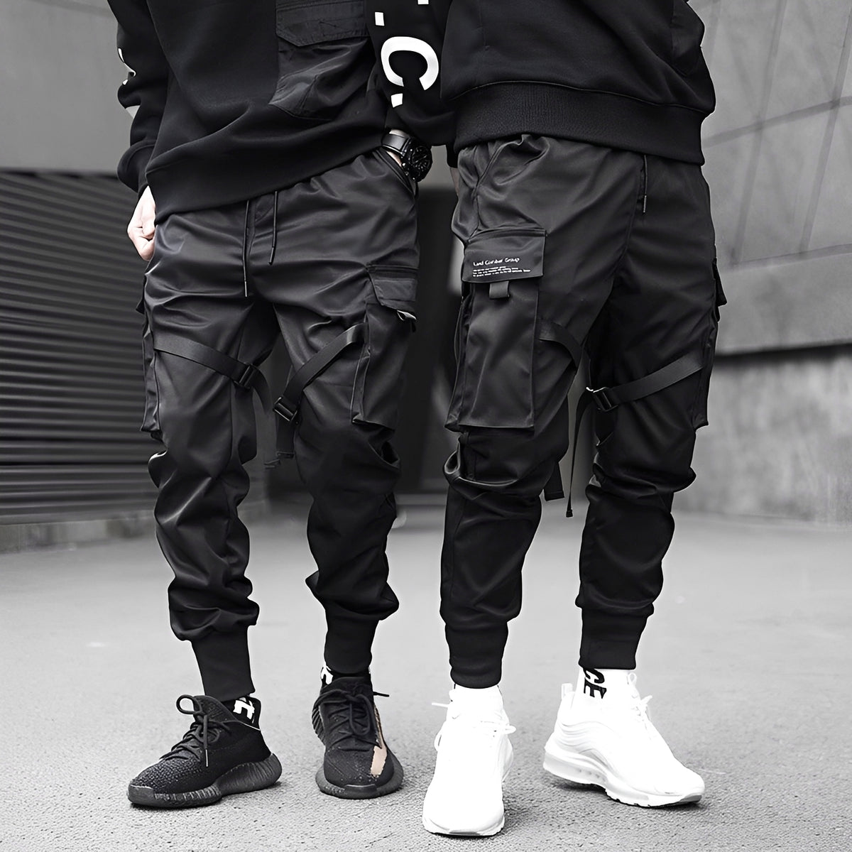 Cargo Pants Men Techwear Tactical with Adjustable Straps and Multi-Pockets