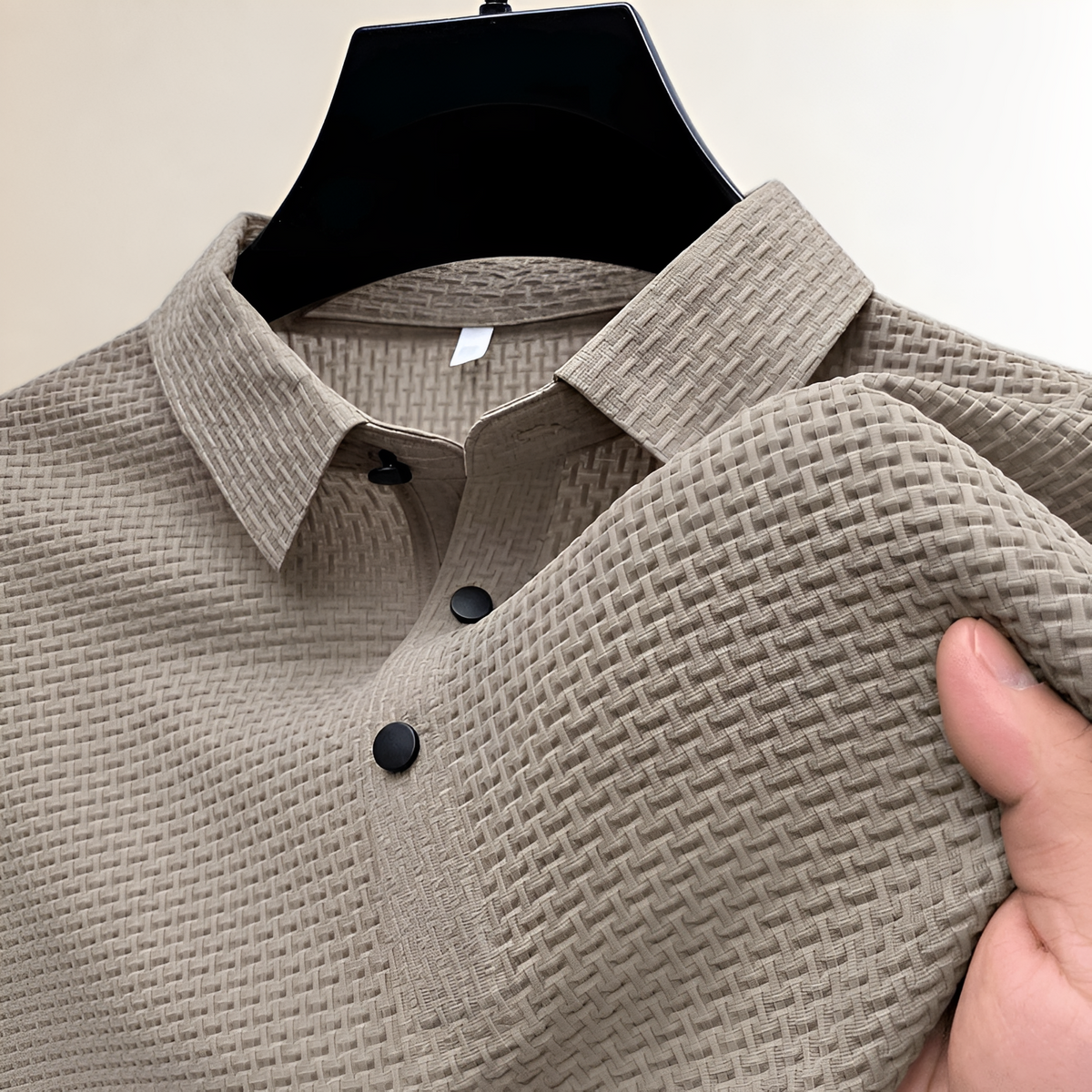 Men's Short-Sleeve Polo Shirt Textured Basket-Weave Pattern, Spread Collar, Snap Placket, Classic Fit