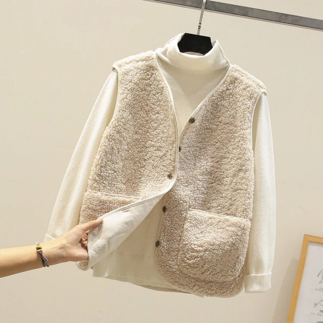 Women's Sweater Vest Button-Front Sleeveless Round Neck with Patch Pockets, Relaxed Fit