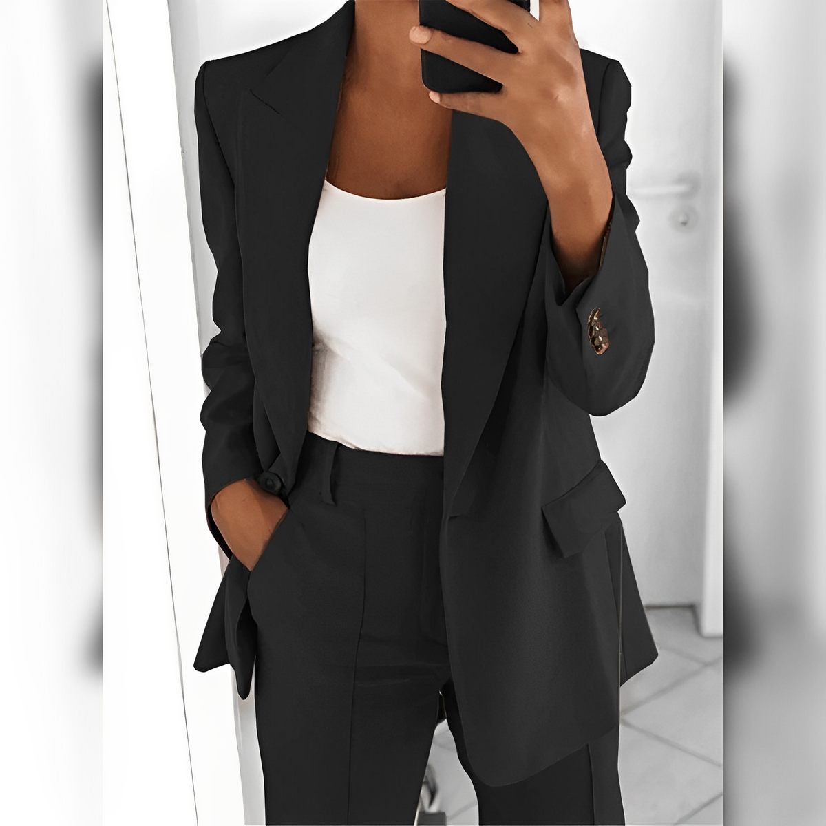 Mara – Chic Women's Suit
