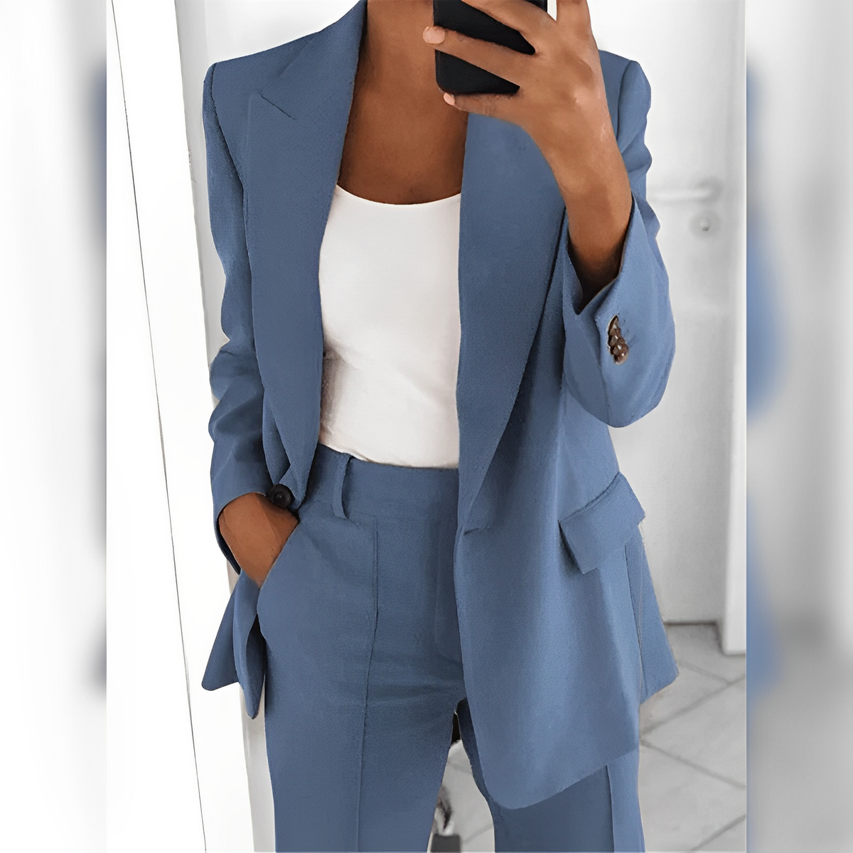 Mara – Chic Women's Suit